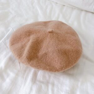 Wool Beret in Camel